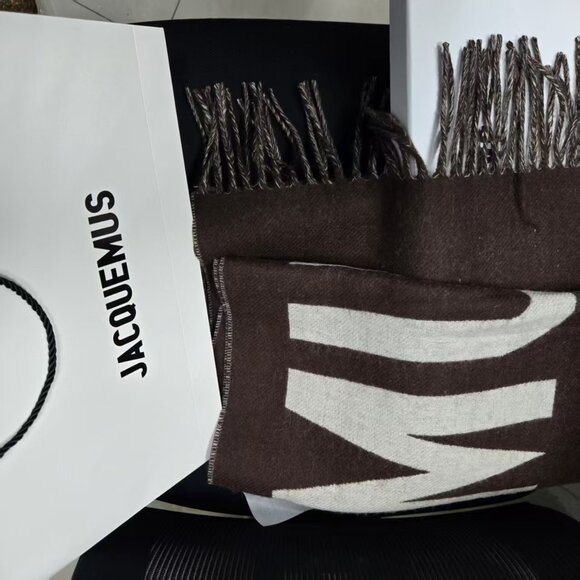 Jacquemus scarf - Picture 8 of 16